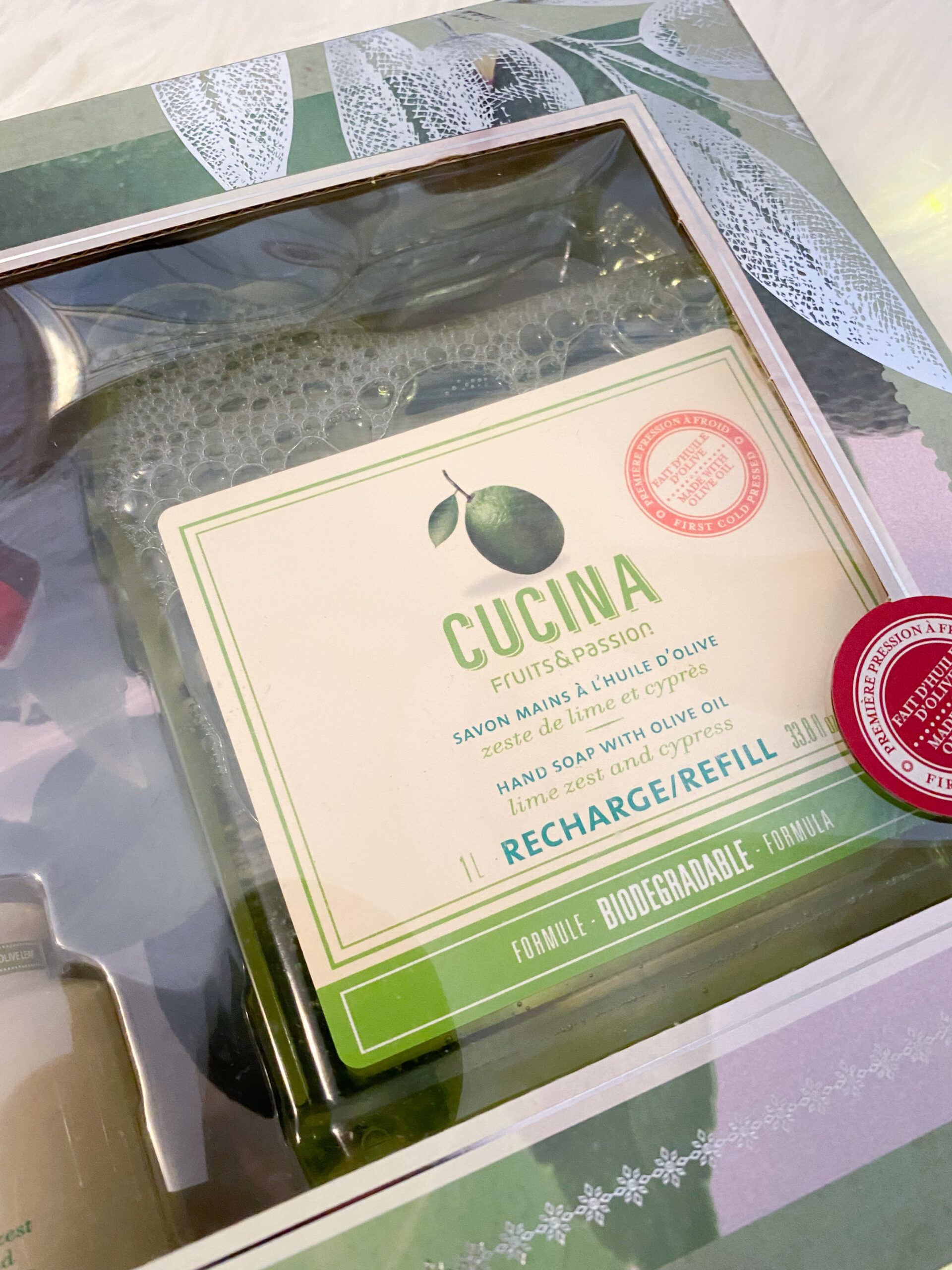 Fruits & Passion CUCINA holiday gift guide for her on Livin' Life with Style 