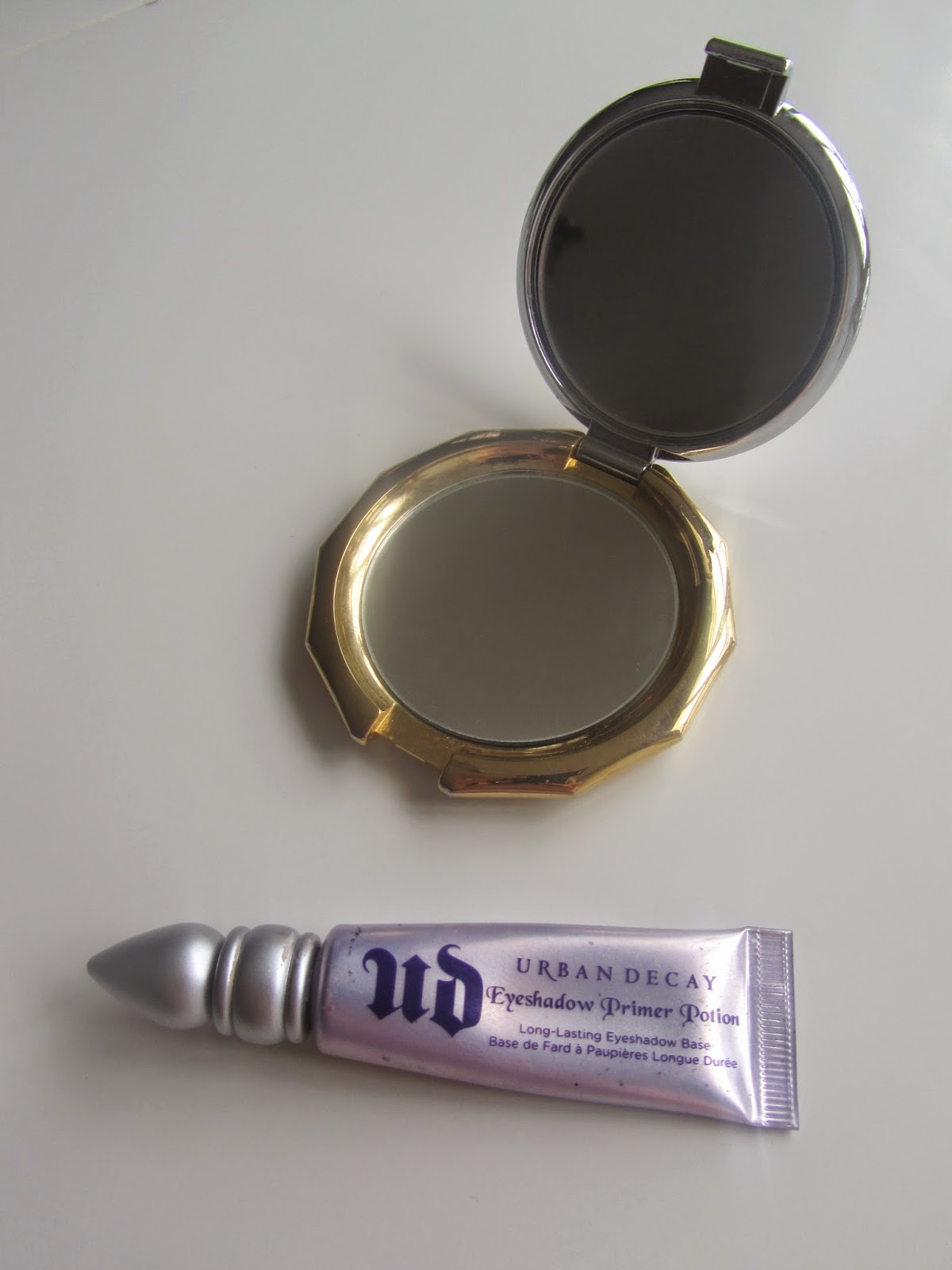 My Review on Urban Decay Eyeshadow Primer Potion
