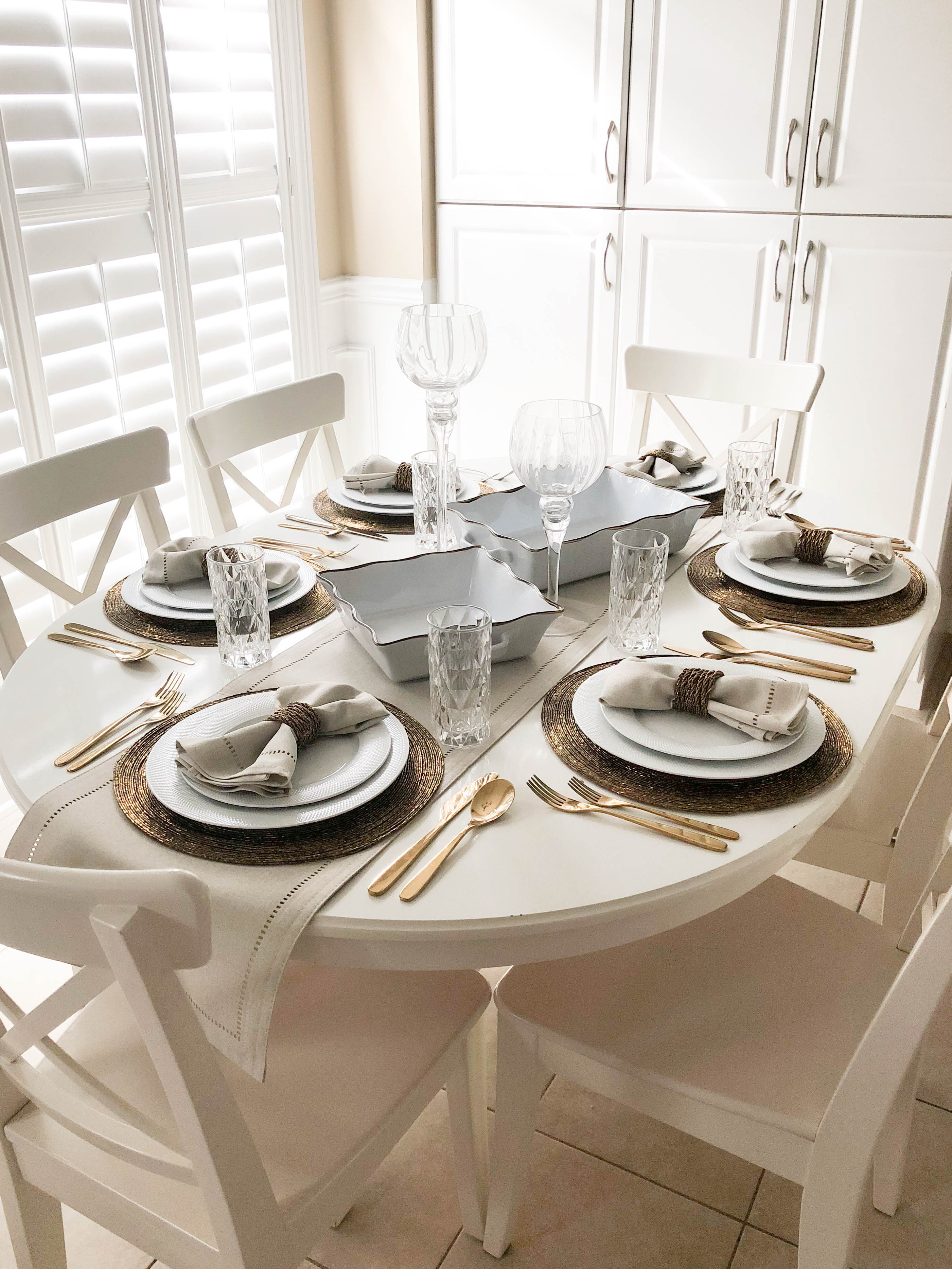 Creating a elegant table for Thanksgiving Dinner