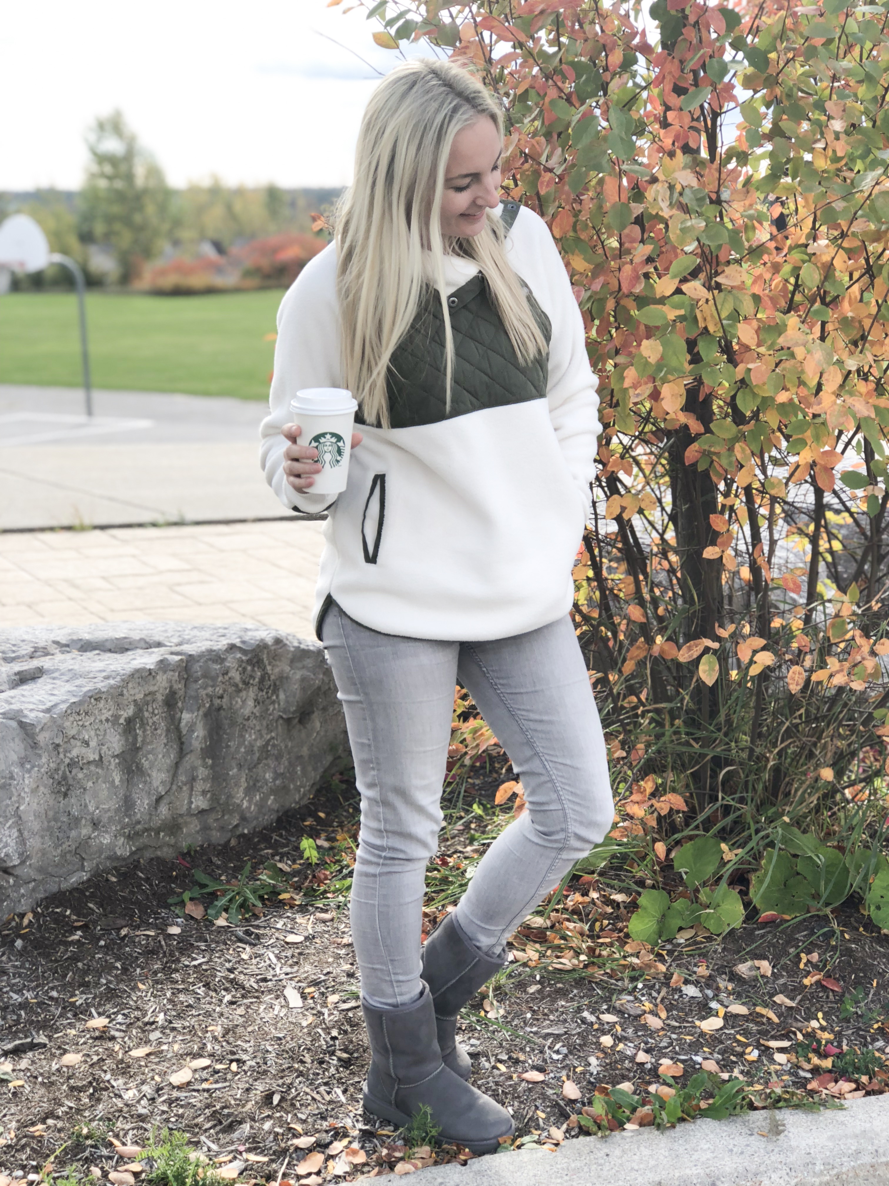 Abercrombie & Fitch Snap-Up Fleece Sweater on livin' life with style 