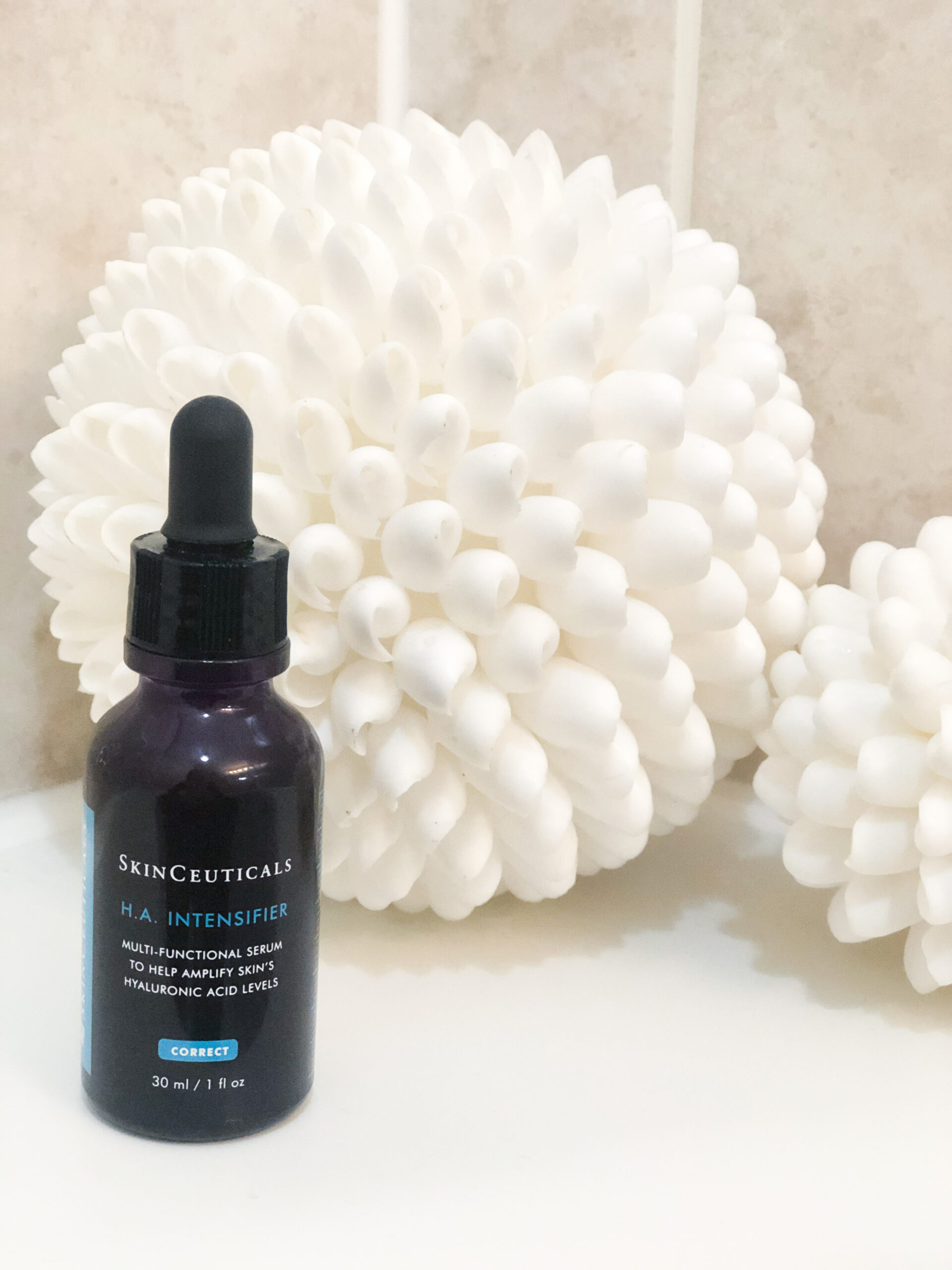 7 must have SkinCeuticals products on Livin' Life with Style 