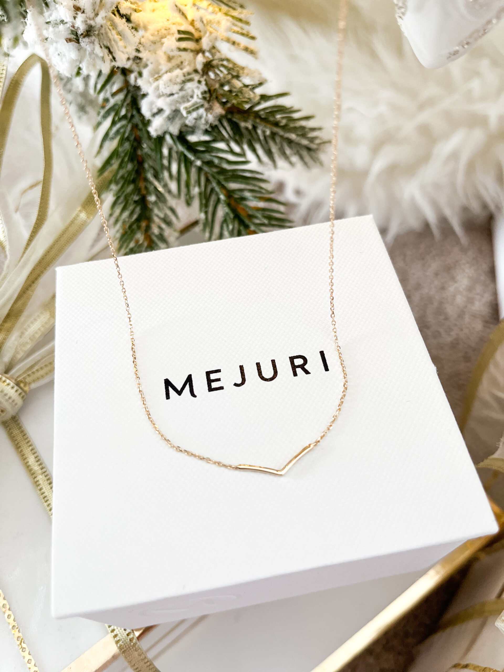 Gift Guide for Her on Livin' Life with Style Mejuri