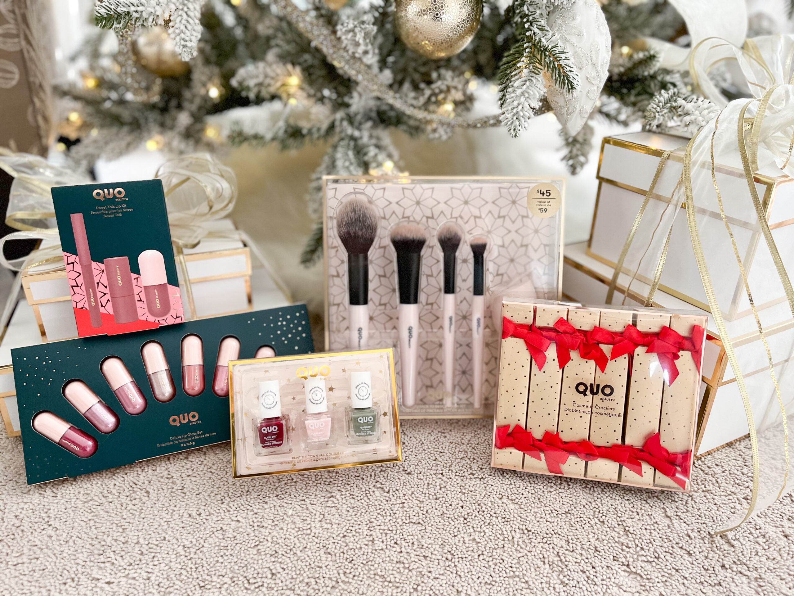 Gift Guide for Her on Livin' Life with Style Quo Beauty